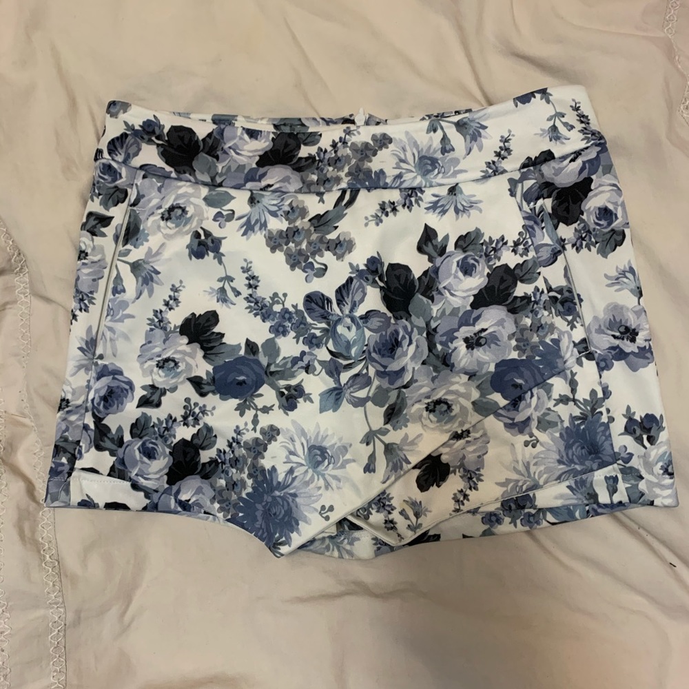 Cute Floral Skorts | S